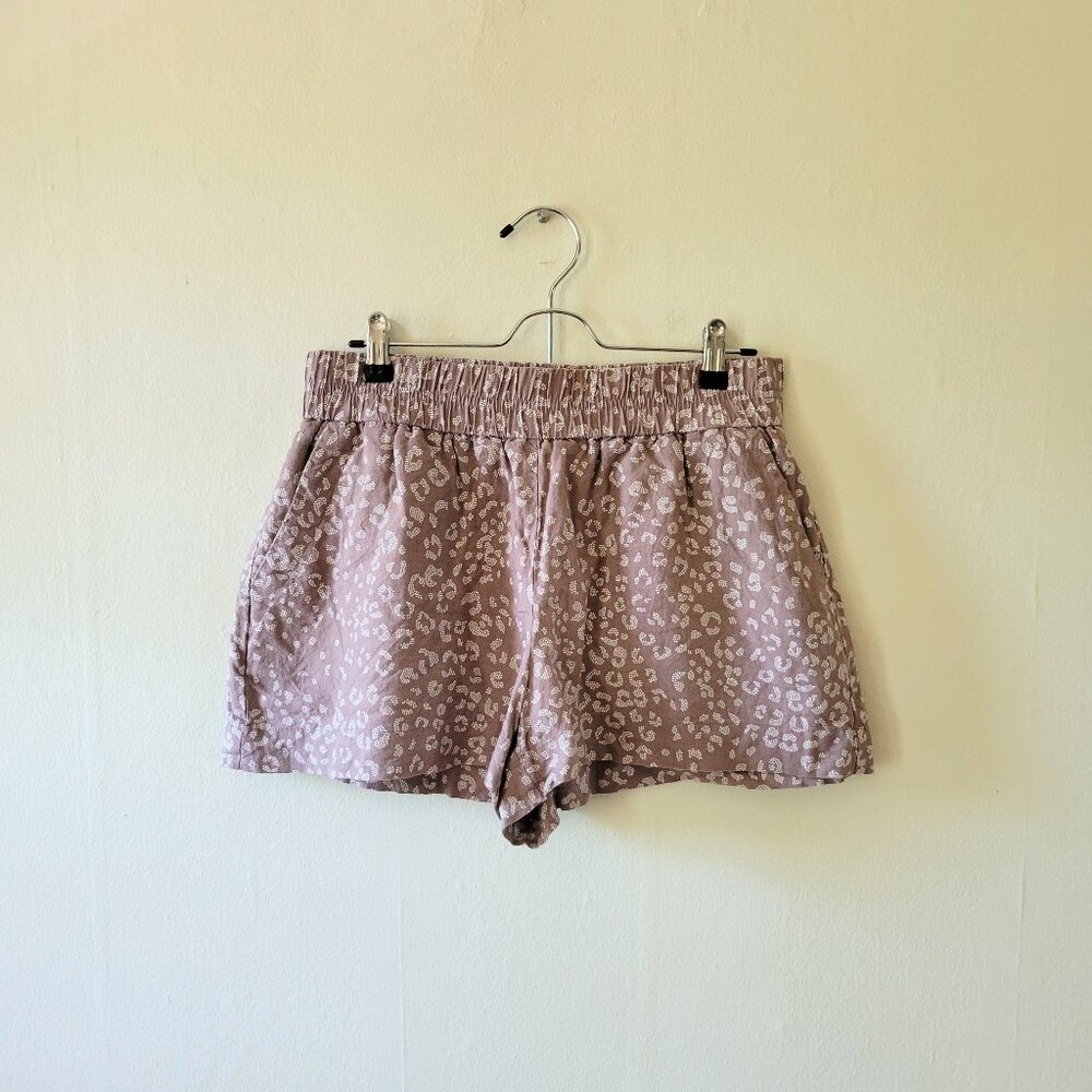 Lilac Flowy Shorts Size M